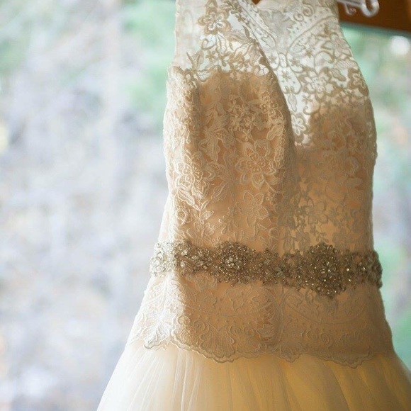 Wedding gown- limited design! Size 8 altered - Picture 5 of 8